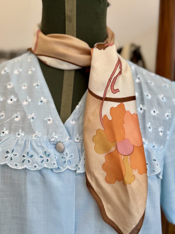 Foulard 70s flowers rosa/marrone